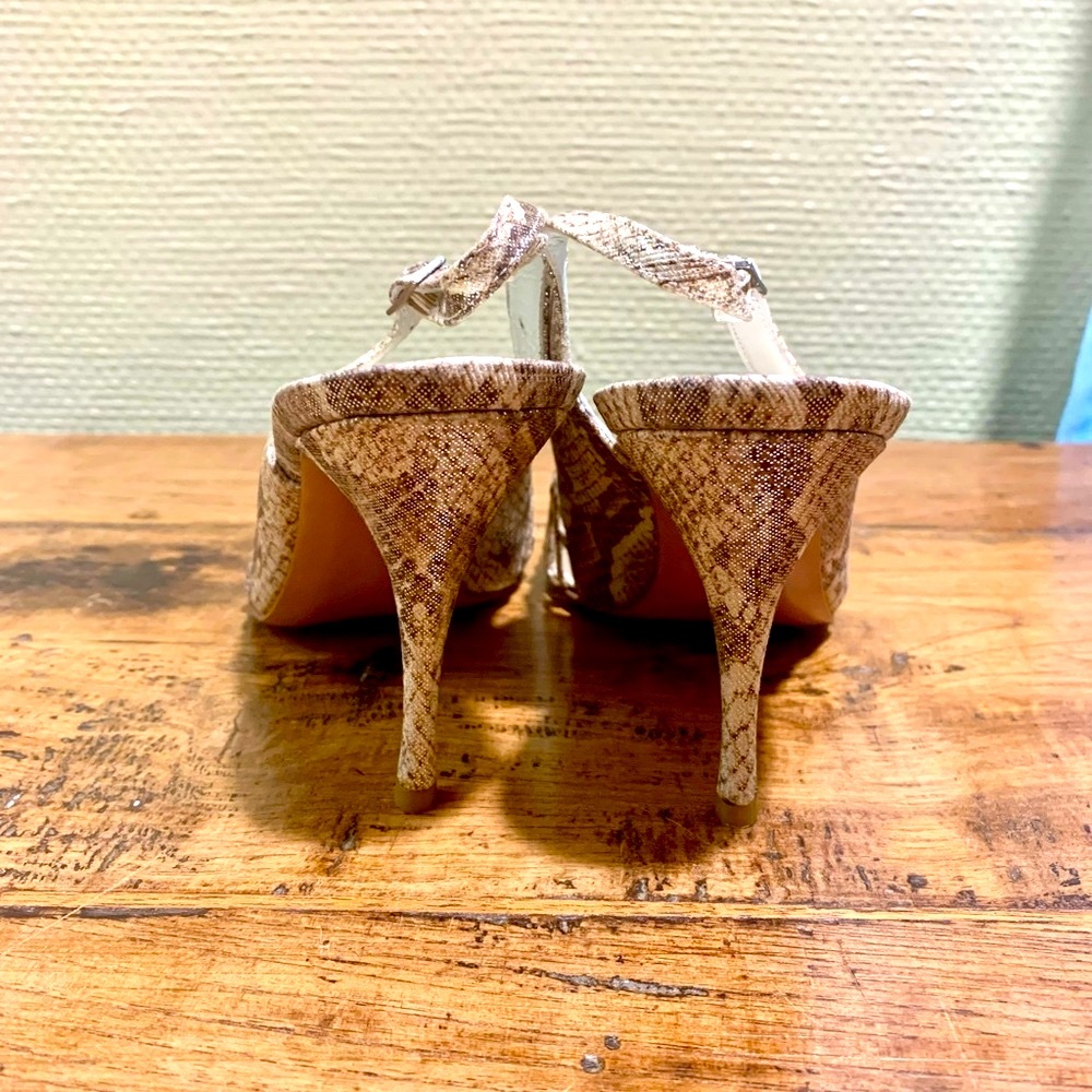 Stuart Weitzman New Condition Snake Heels - image 4